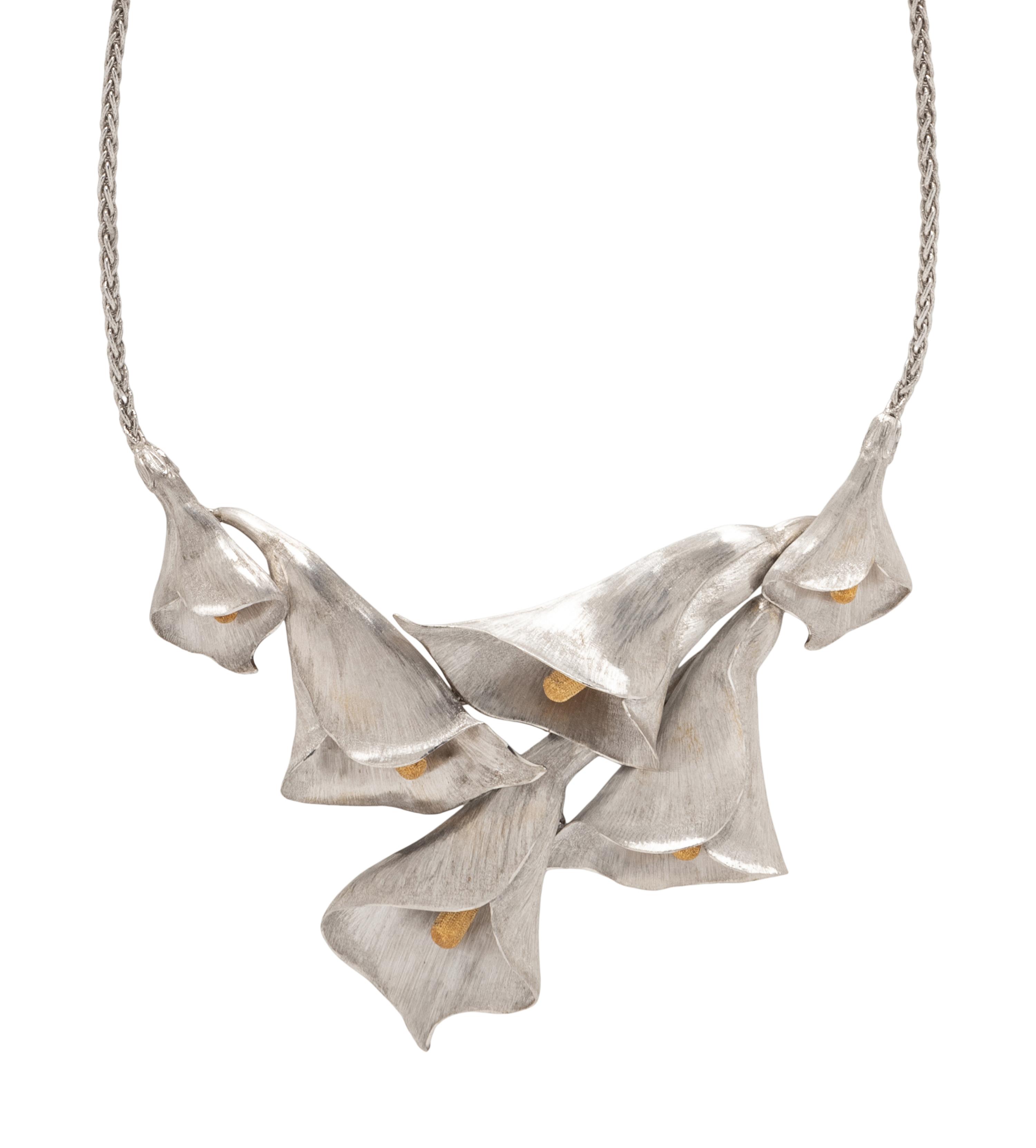 BUCCELLATI, BICOLOR GOLD CALLA LILY NECKLACE