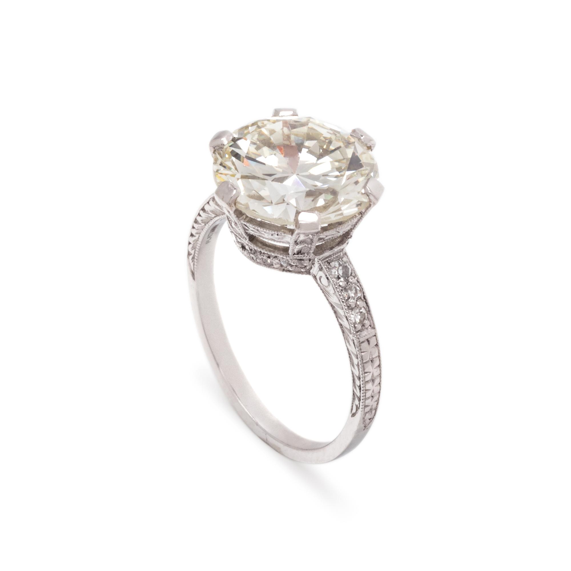 ANTIQUE, DIAMOND RING