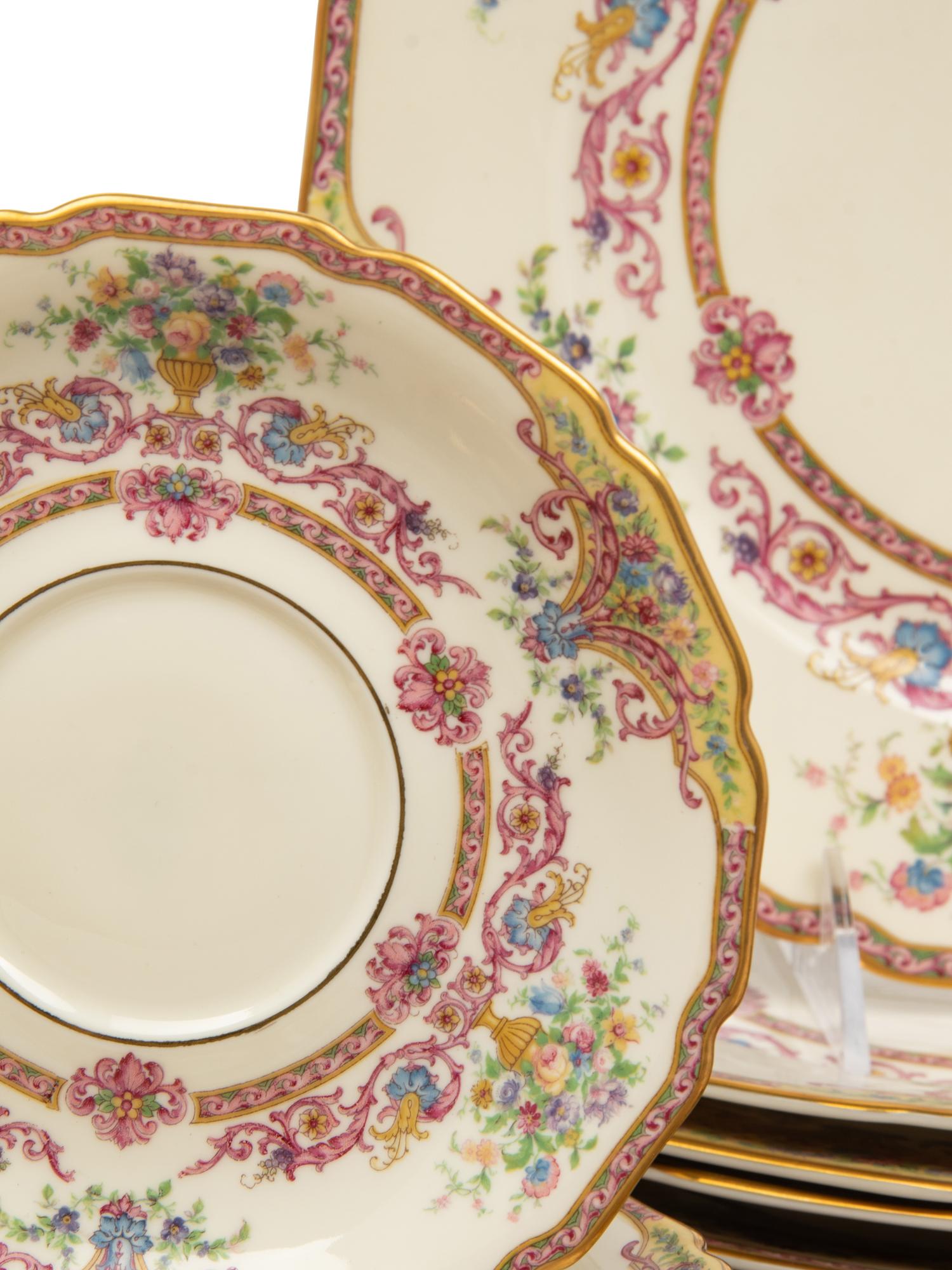 A Rosenthal Porcelain Dinner Service