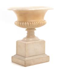 An Italian Alabaster Urn Height 15 inches. — LATE 19TH/EARLY 20TH CENTURY
