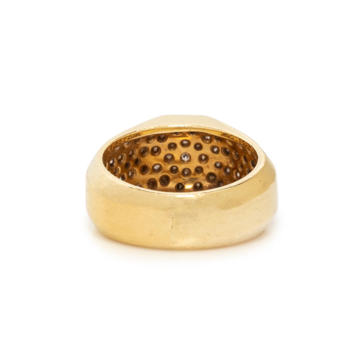 YELLOW GOLD AND DIAMOND RING