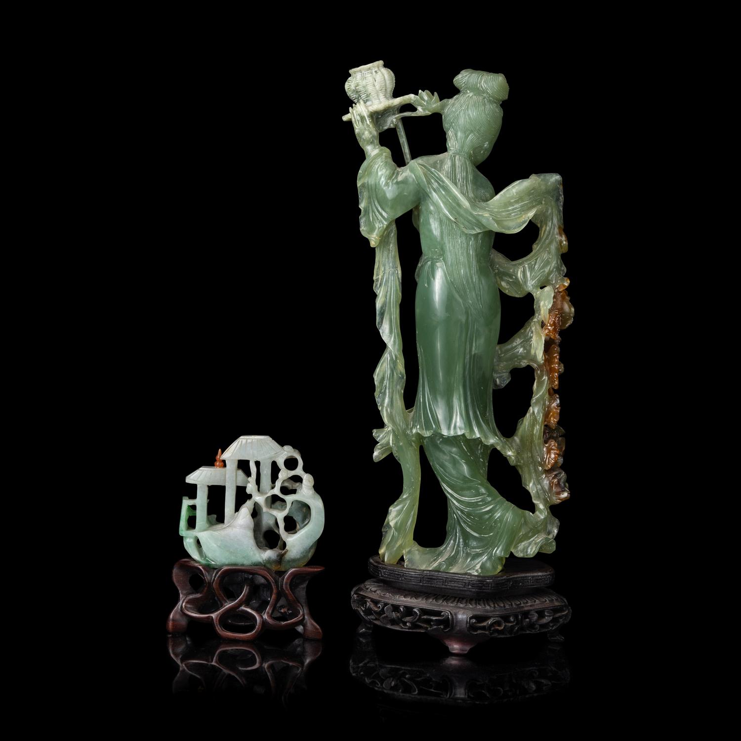 Two Chinese Green Jadeite Carvings, 20th Century 近代 翡翠擺件兩種