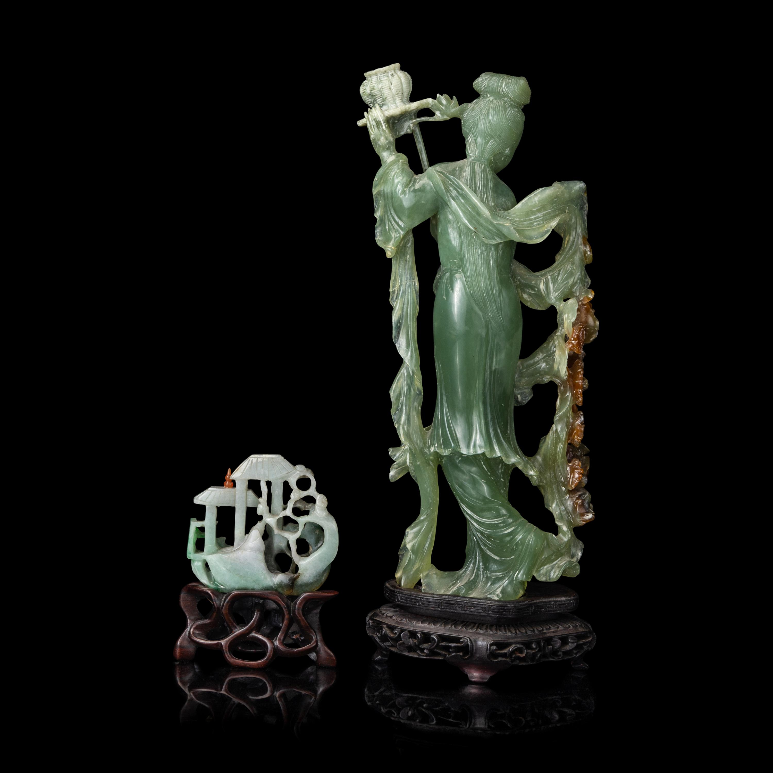 Two Chinese Green Jadeite Carvings, 20th Century 近代 翡翠擺件兩種