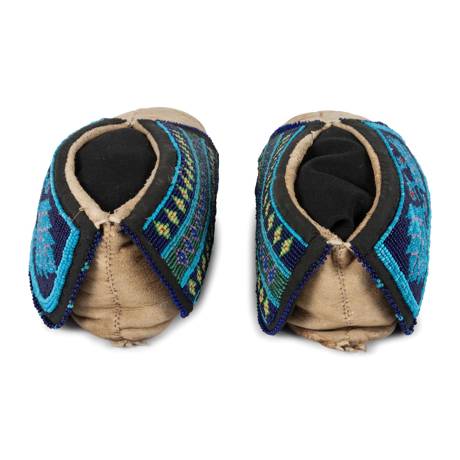 Mesquaki Beaded Hide Moccasins
