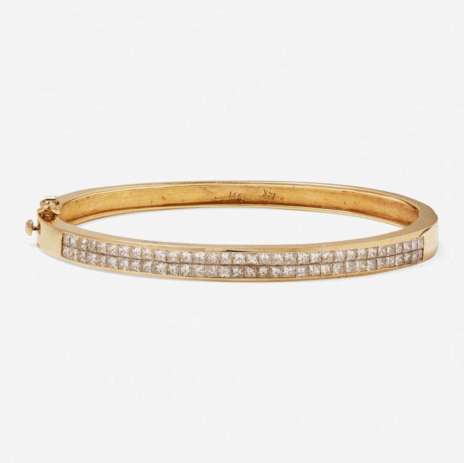 A 14K Yellow Gold and Diamond Bracelet