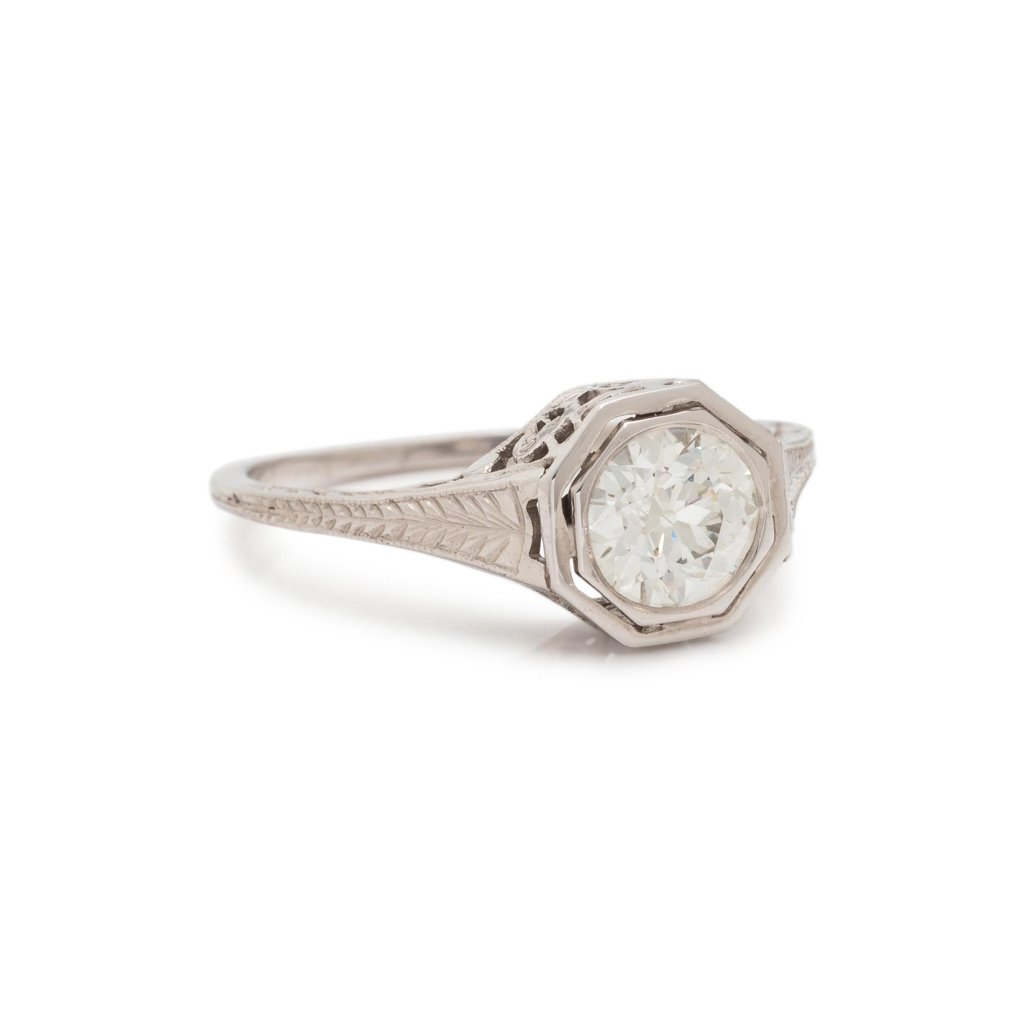 DIAMOND AND PLATINUM RING