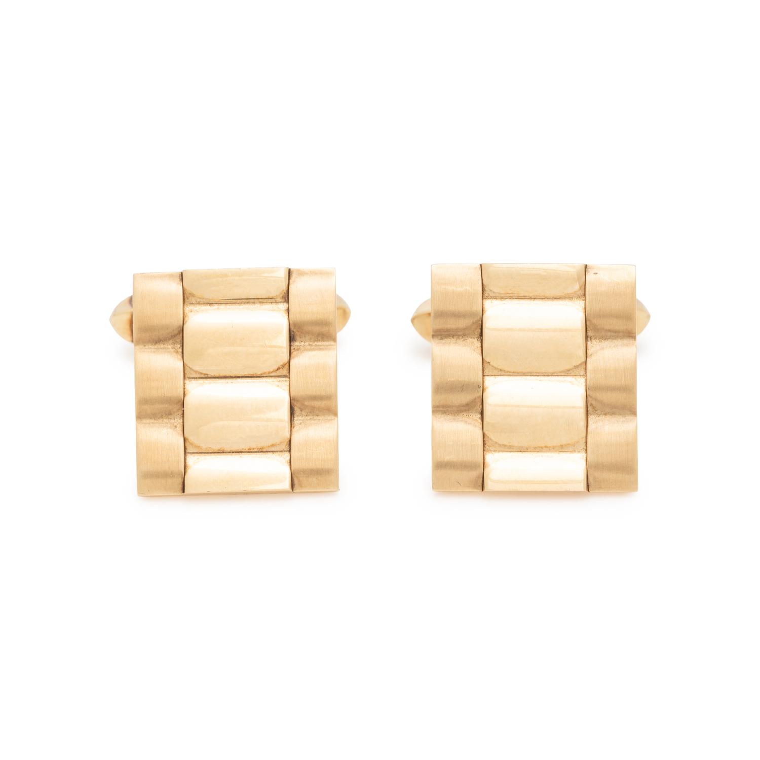 KUTCHINSKY, YELLOW GOLD CUFFLINKS