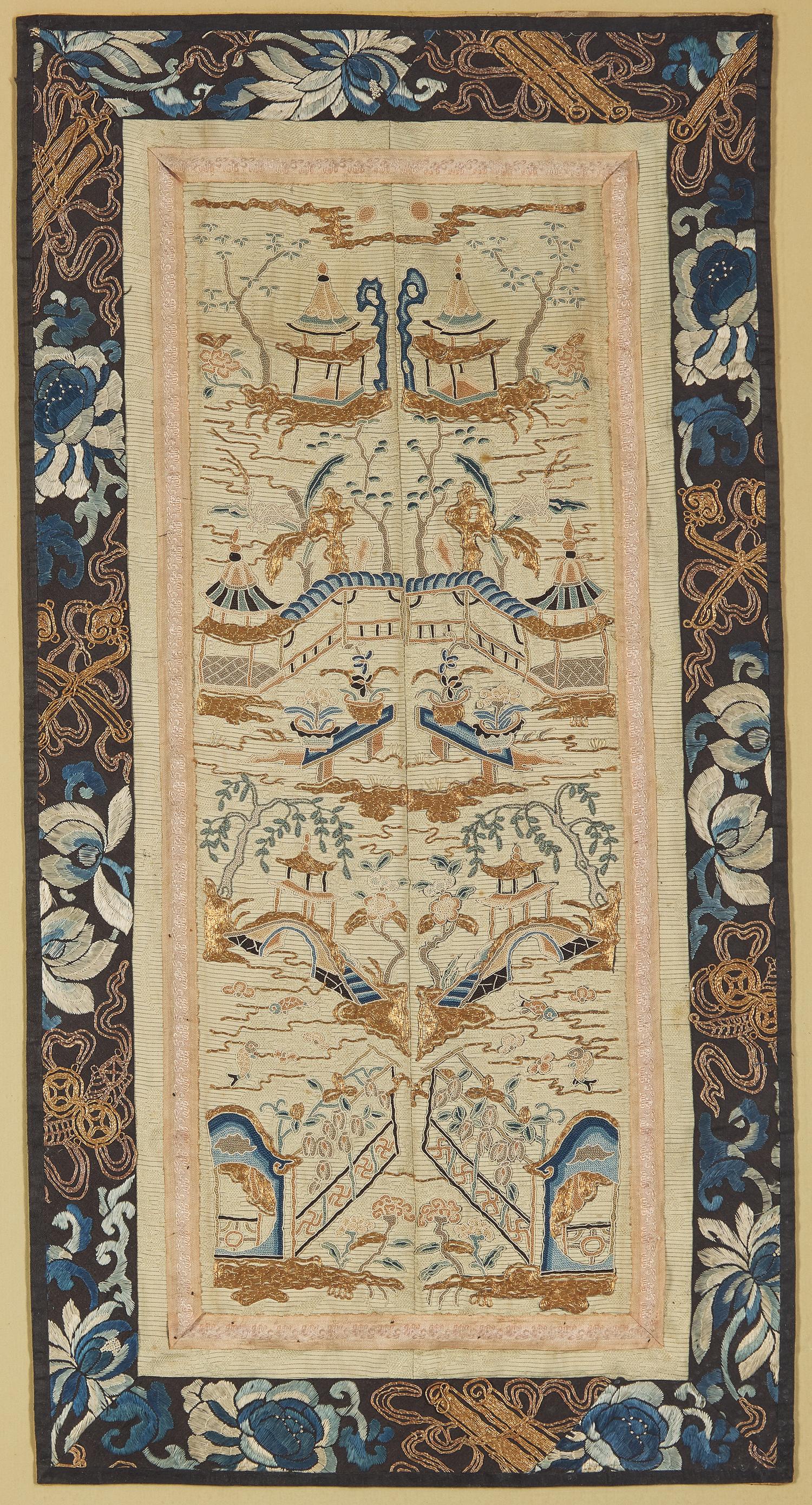 A Group of Chinese Silk Embroidered Sleeve Bands and Panels, 19th Century 清晚期 挽袖及綉片一組