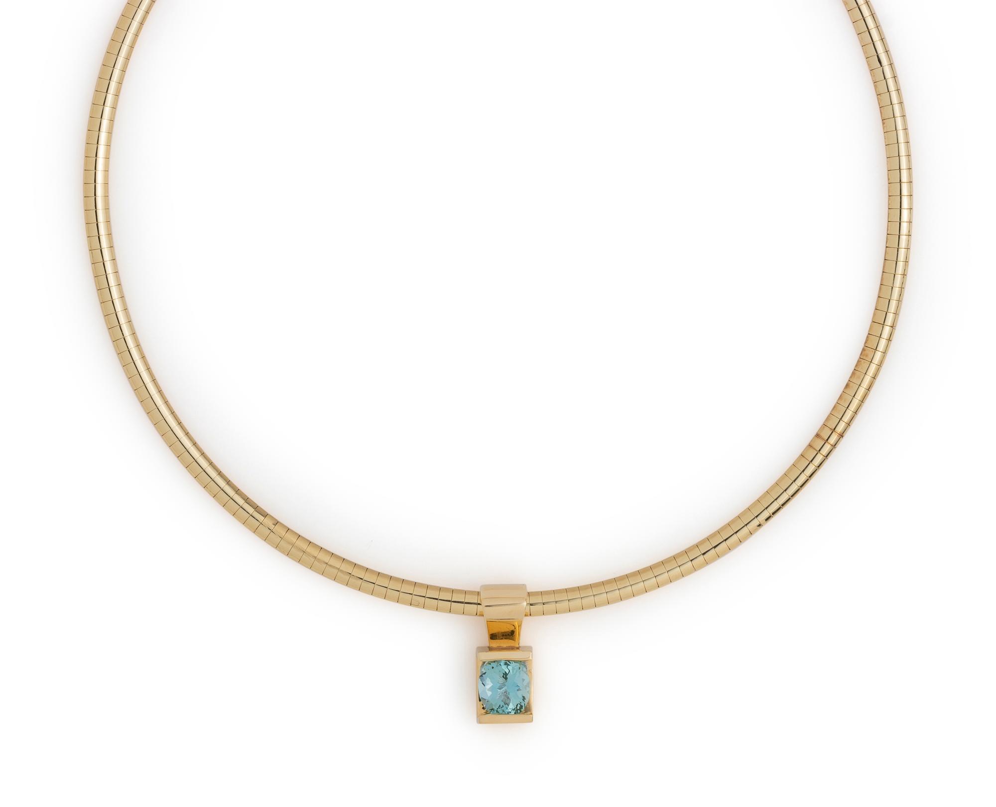 YELLOW GOLD, AQUAMARINE AND DIAMOND PENDANT/NECKLACE