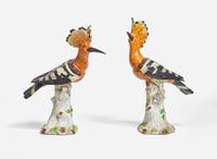 A pair of large polychrome-enameled porcelain Hoopoe birds, late 19th / 20th century