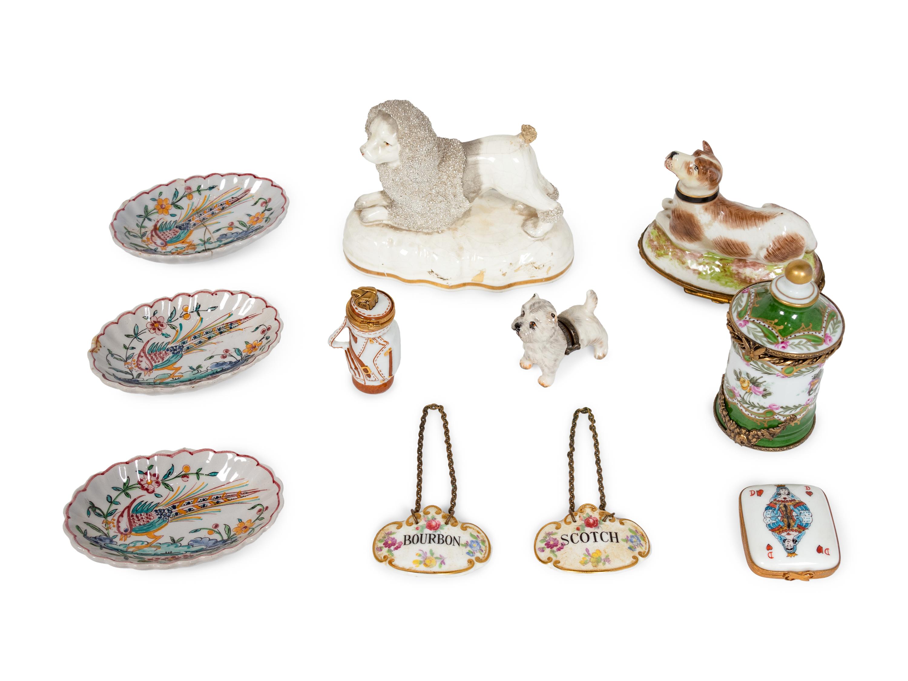 A Group of Eleven Small Porcelain Articles