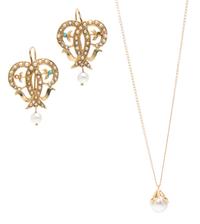 A Collection of 14 Karat Yellow Gold and Cultured Pearl Jewelry, 9.90 dwts.