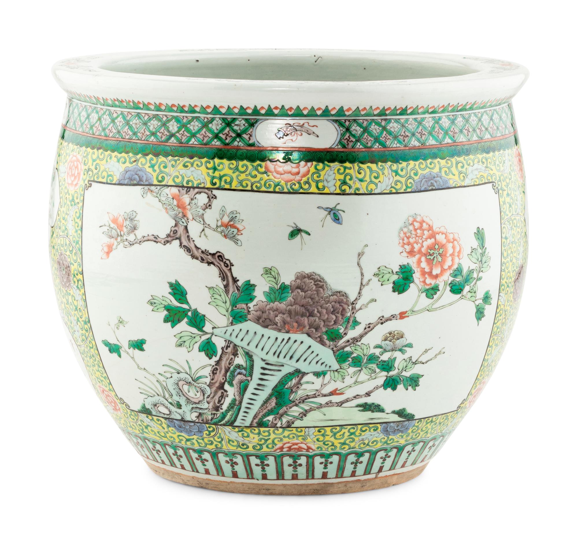 A Chinese Famille Verte Porcelain Scroll Pot