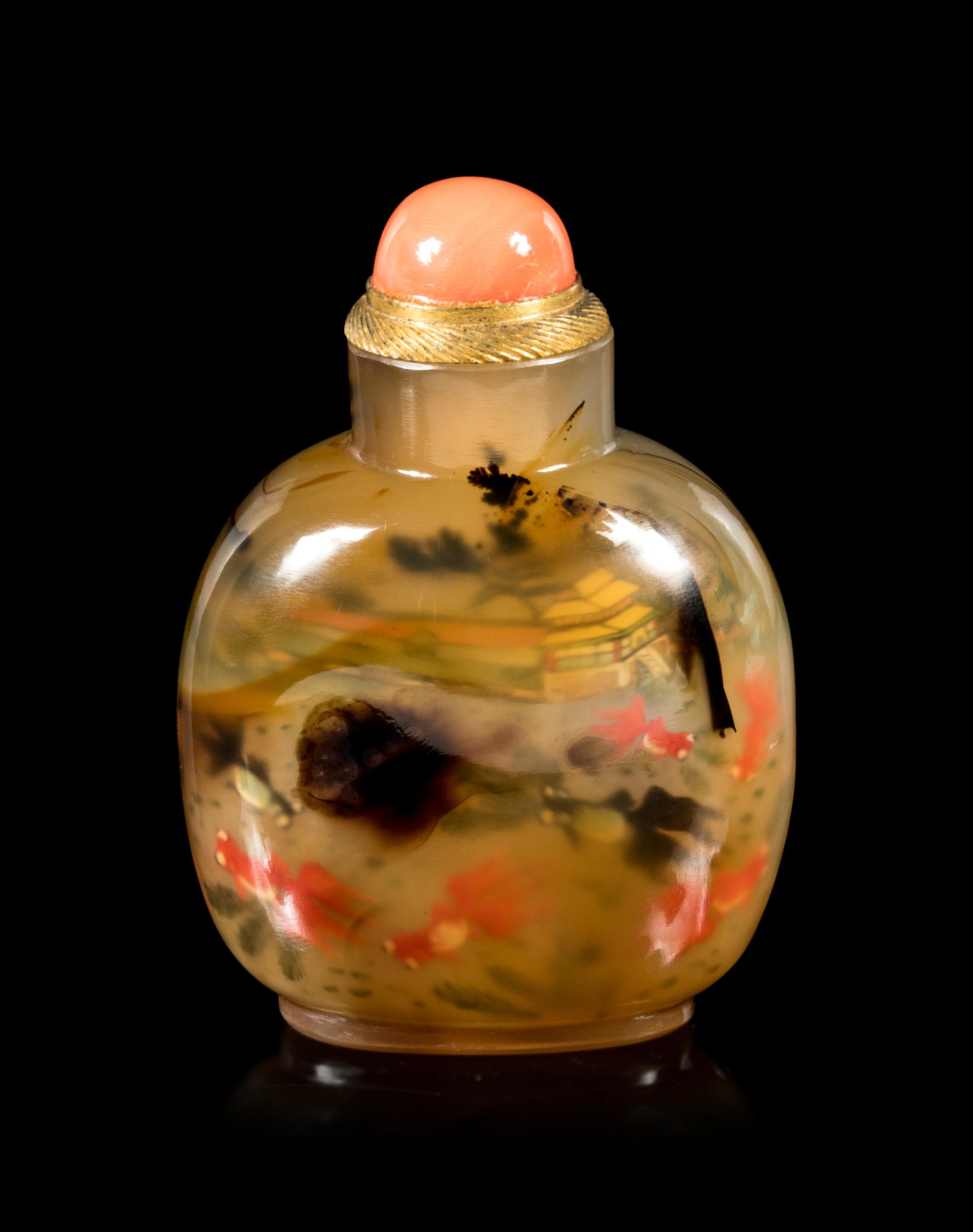 An Inside Painted Agate Snuff Bottle