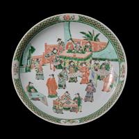 A Chinese Famille Verte Charger, 19th Century — 清晚期 五彩四藝圖大盘
