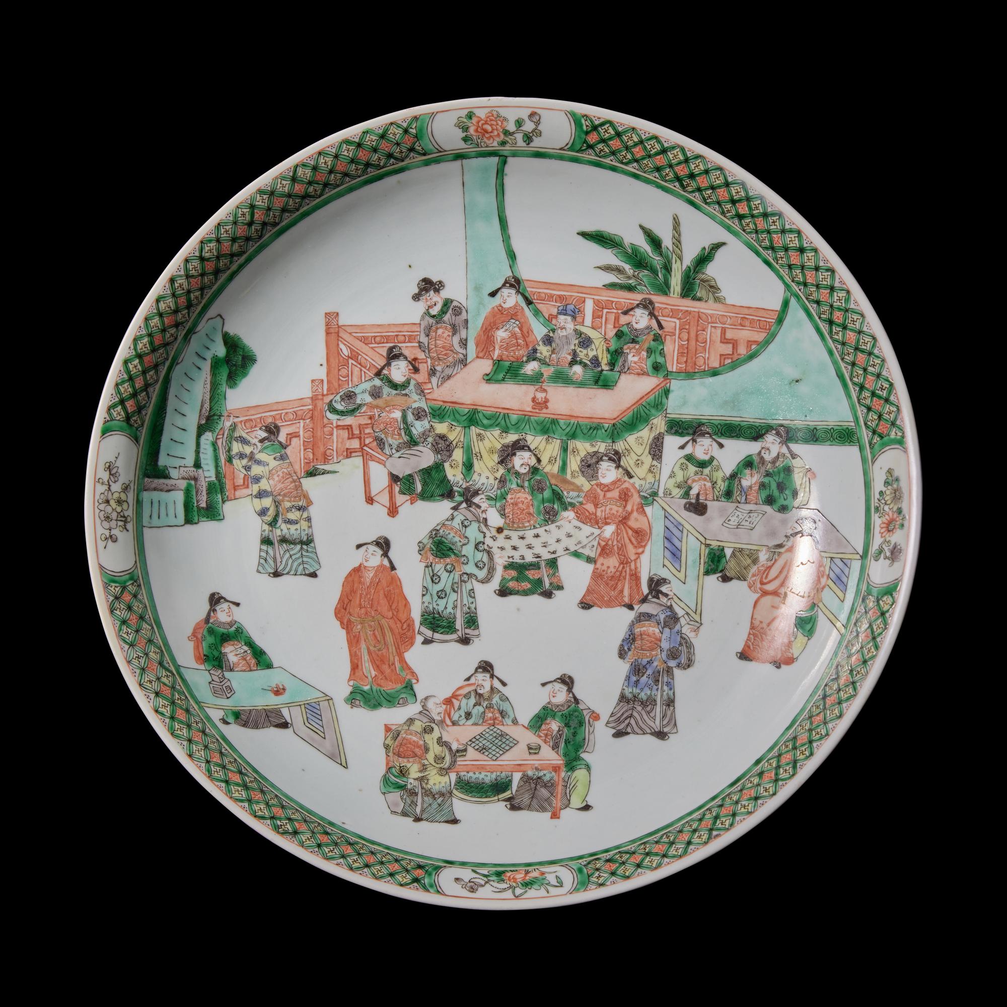 A Chinese Famille Verte Charger, 19th Century — 清晚期 五彩四藝圖大盘