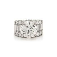 DIAMOND AND PLATINUM RING