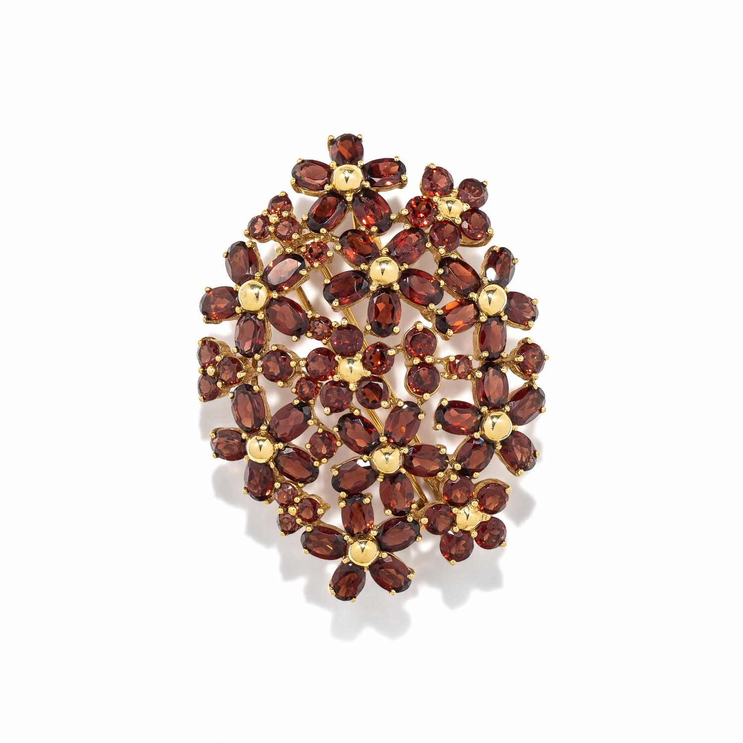 GARNET AND YELLOW GOLD FLOWER PENDANT BROOCH