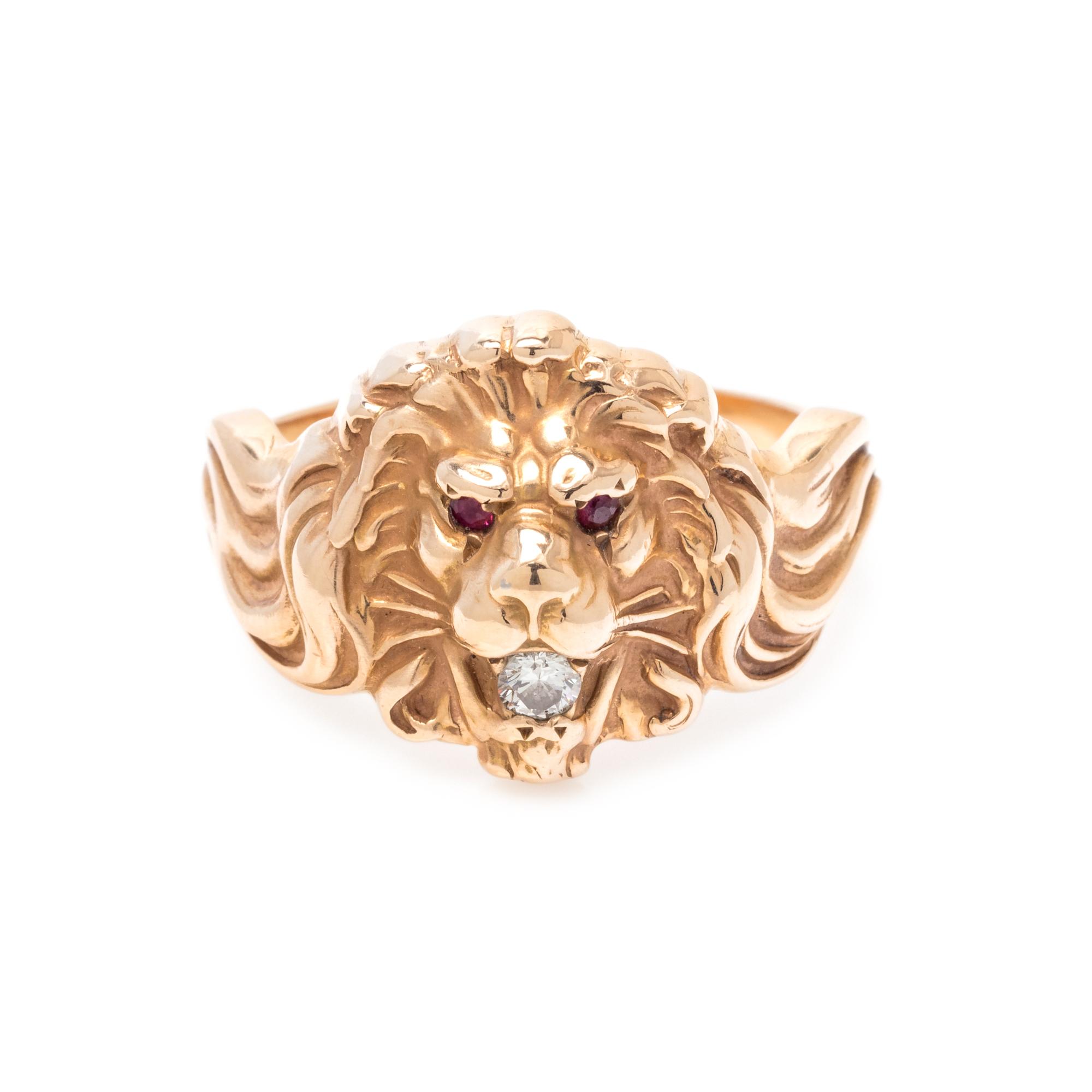 YELLOW GOLD, DIAMOND AND RUBY LION RING