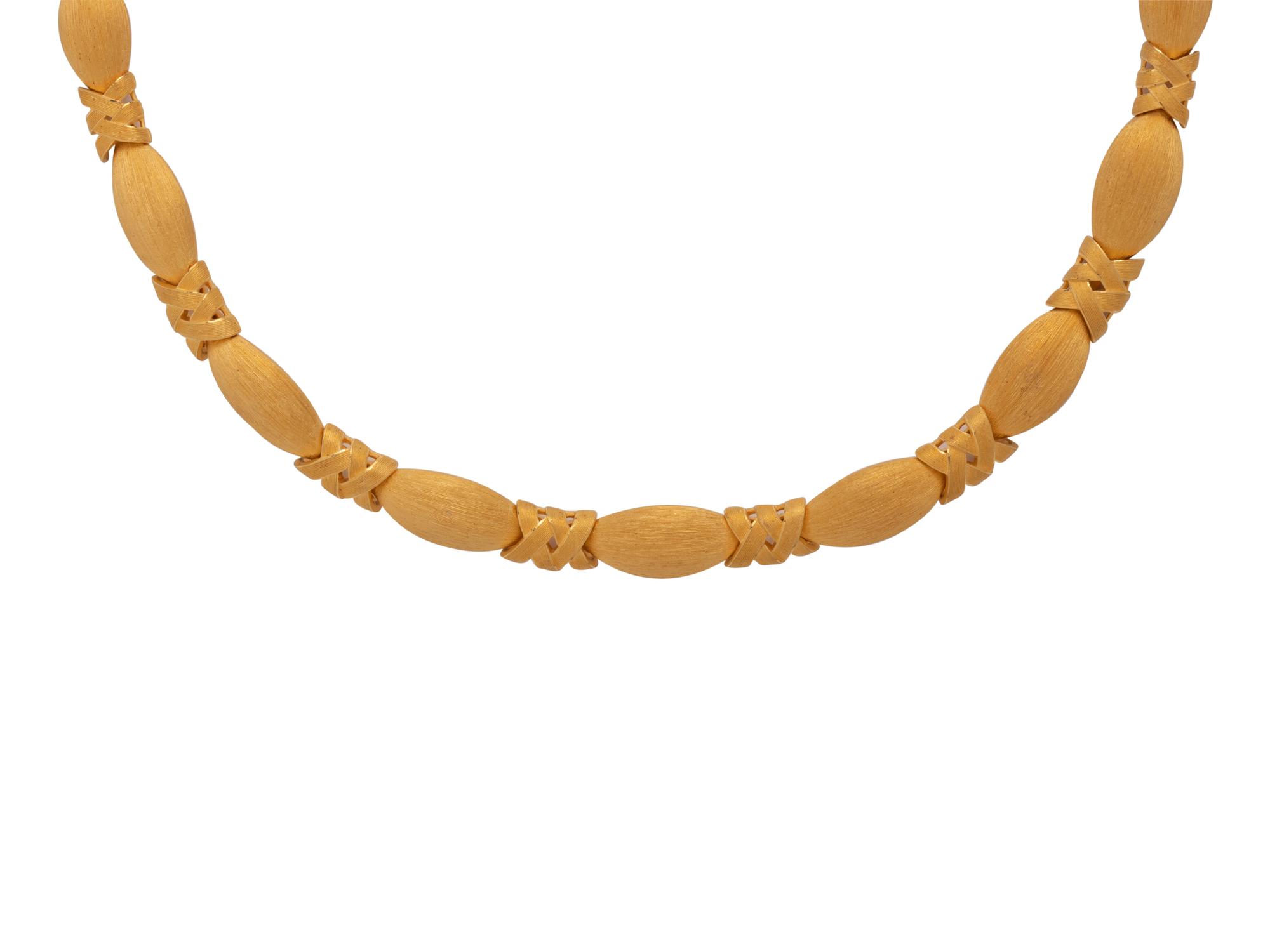 HIGH KARAT GOLD NECKLACE