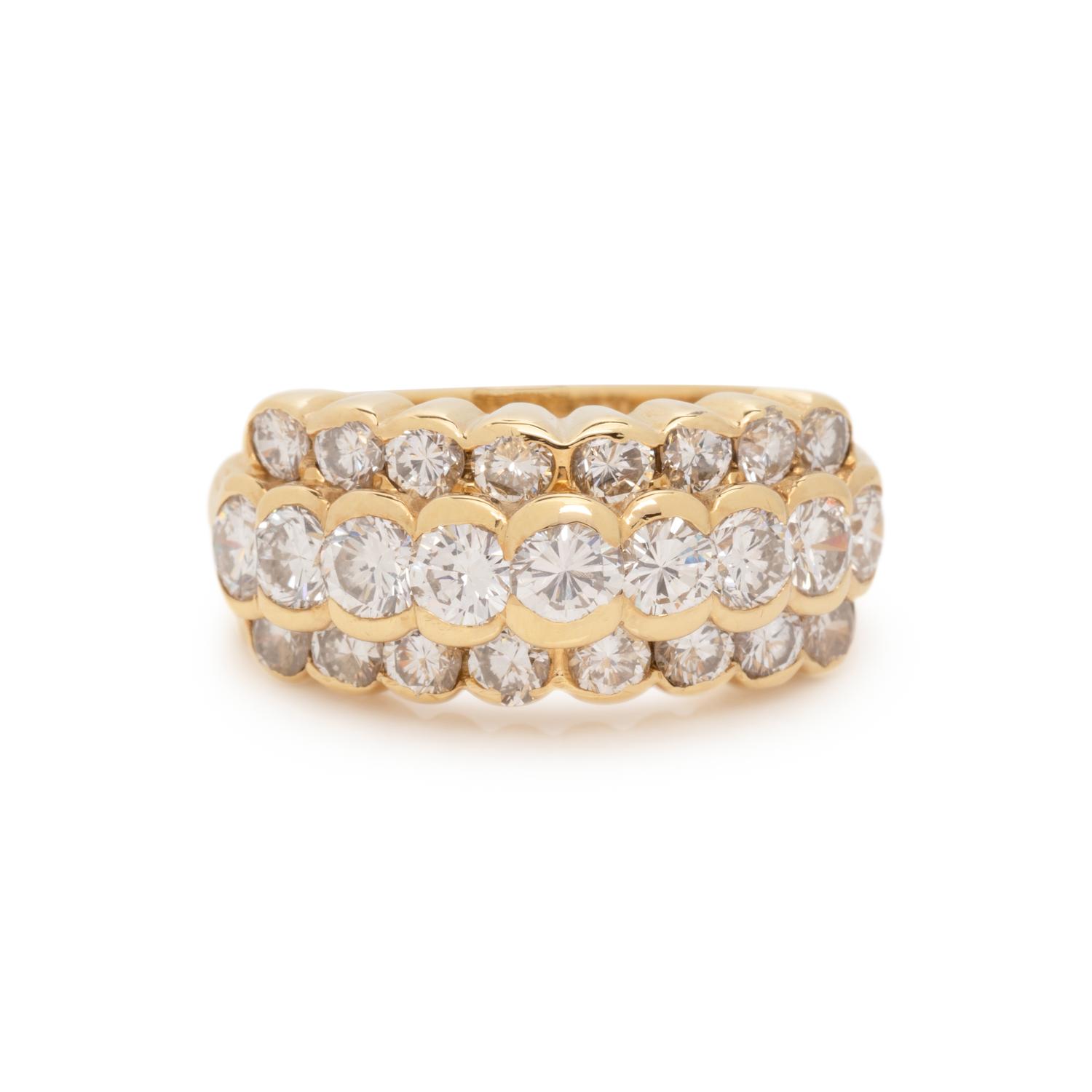 YELLOW GOLD AND DIAMOND RING