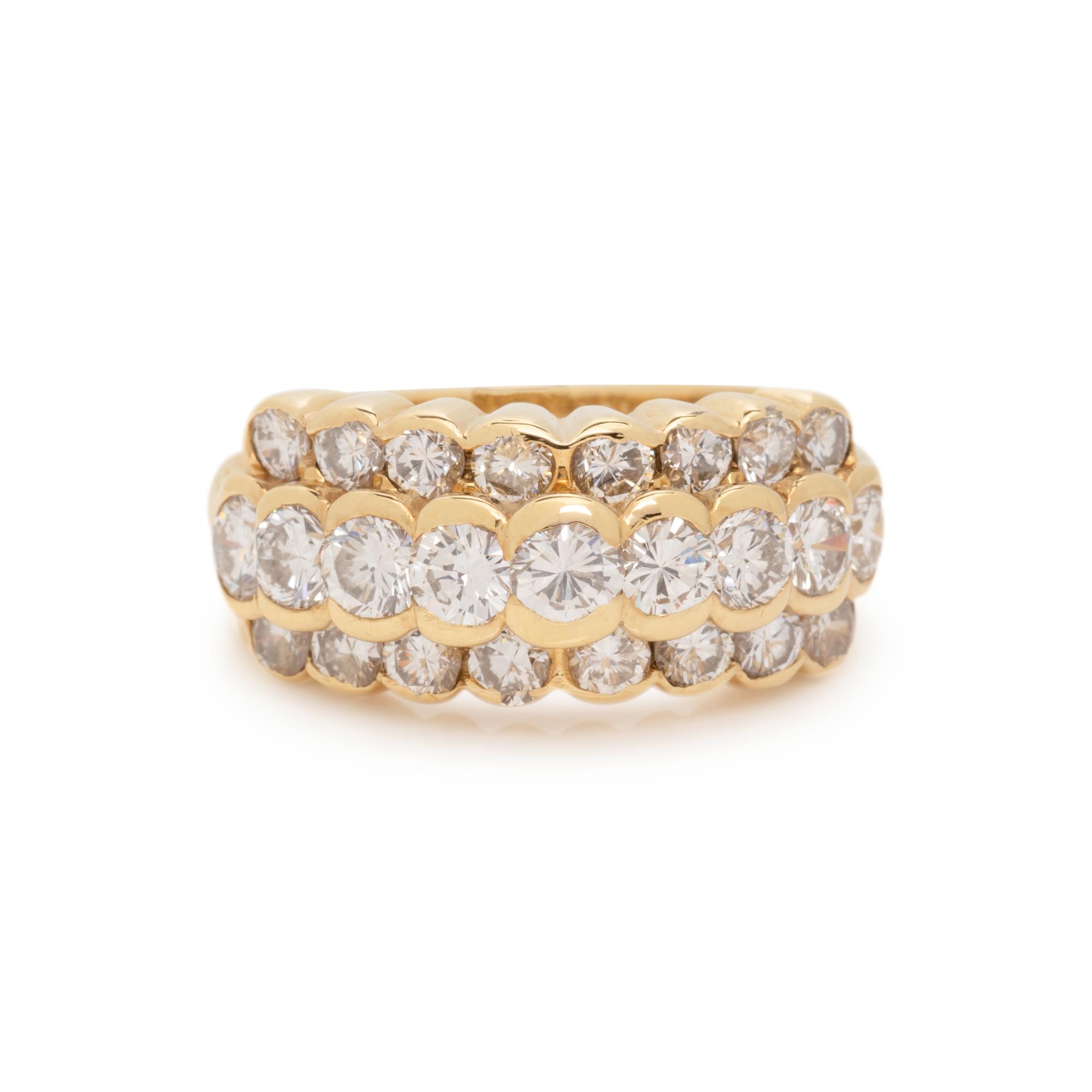 YELLOW GOLD AND DIAMOND RING
