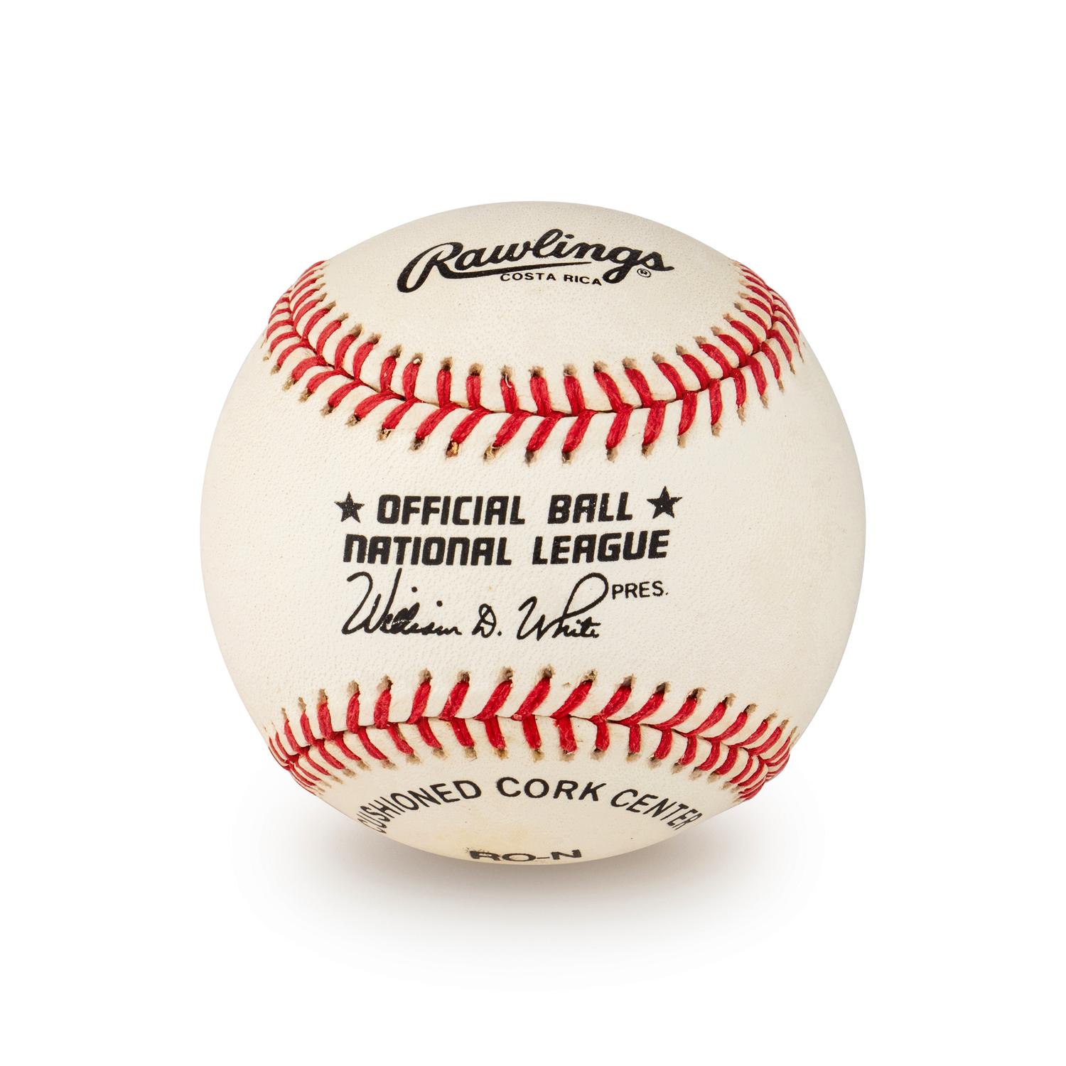 A Hank Aaron Single Signed Autograph Baseball (Beckett Authentication Services)