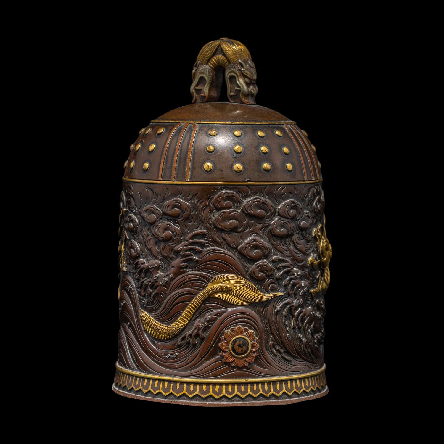 Inoue of Kyoto, A Japanese Parcel Gilt and Patinated Bronze Bell-Form Covered Jar, Meiji Period — 日本明治時期 京都井上製龍紋鐘式蓋盒