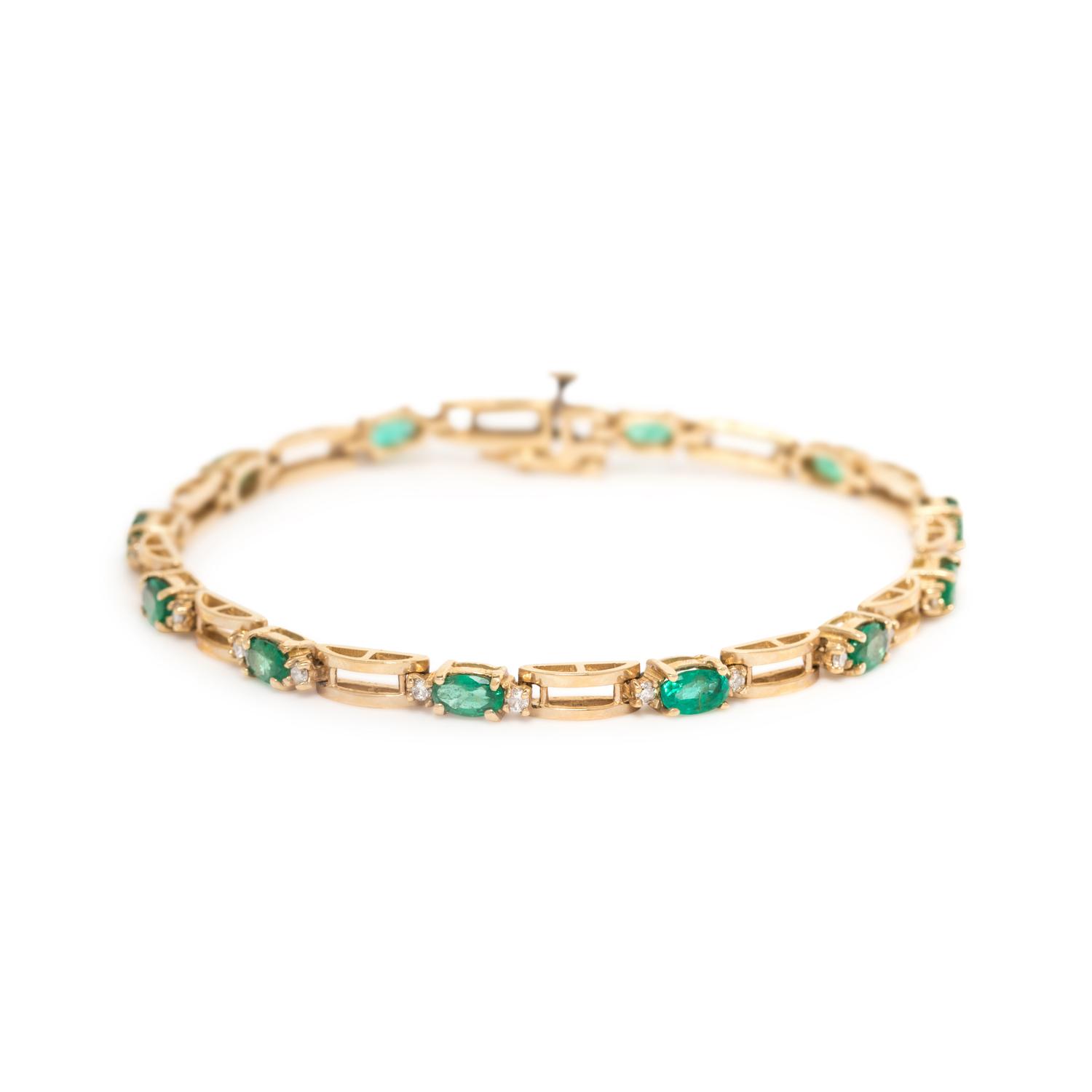 EMERALD AND DIAMOND BRACELET