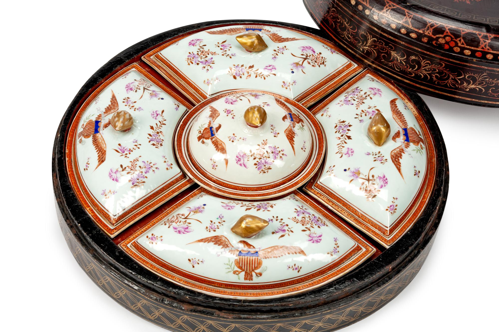 A Chinese Export Porcelain Serving Dishes Contained in a Lacquered Circular Box