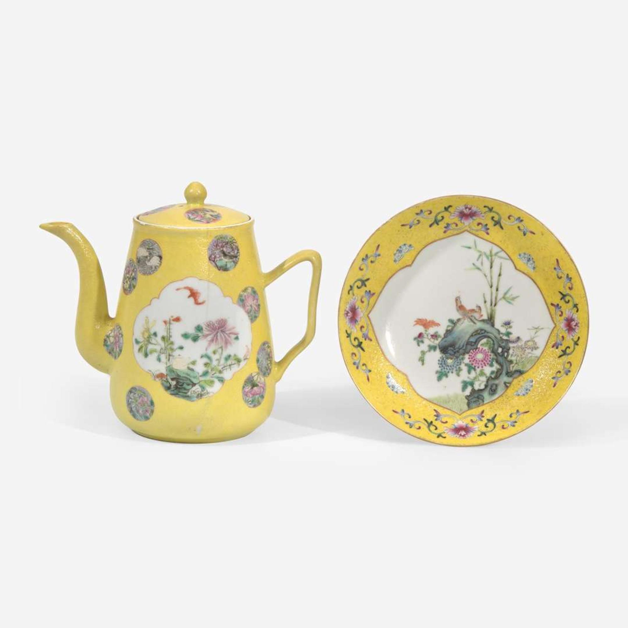A Chinese yellow-ground dish and a yellow-ground teapot and cover 黄釉小盘和黄釉带盖茶壶一件 Guangxu mark(dish), Jurentang mark(teapot), and possibly of the period ???(??), ????(??), ?????
