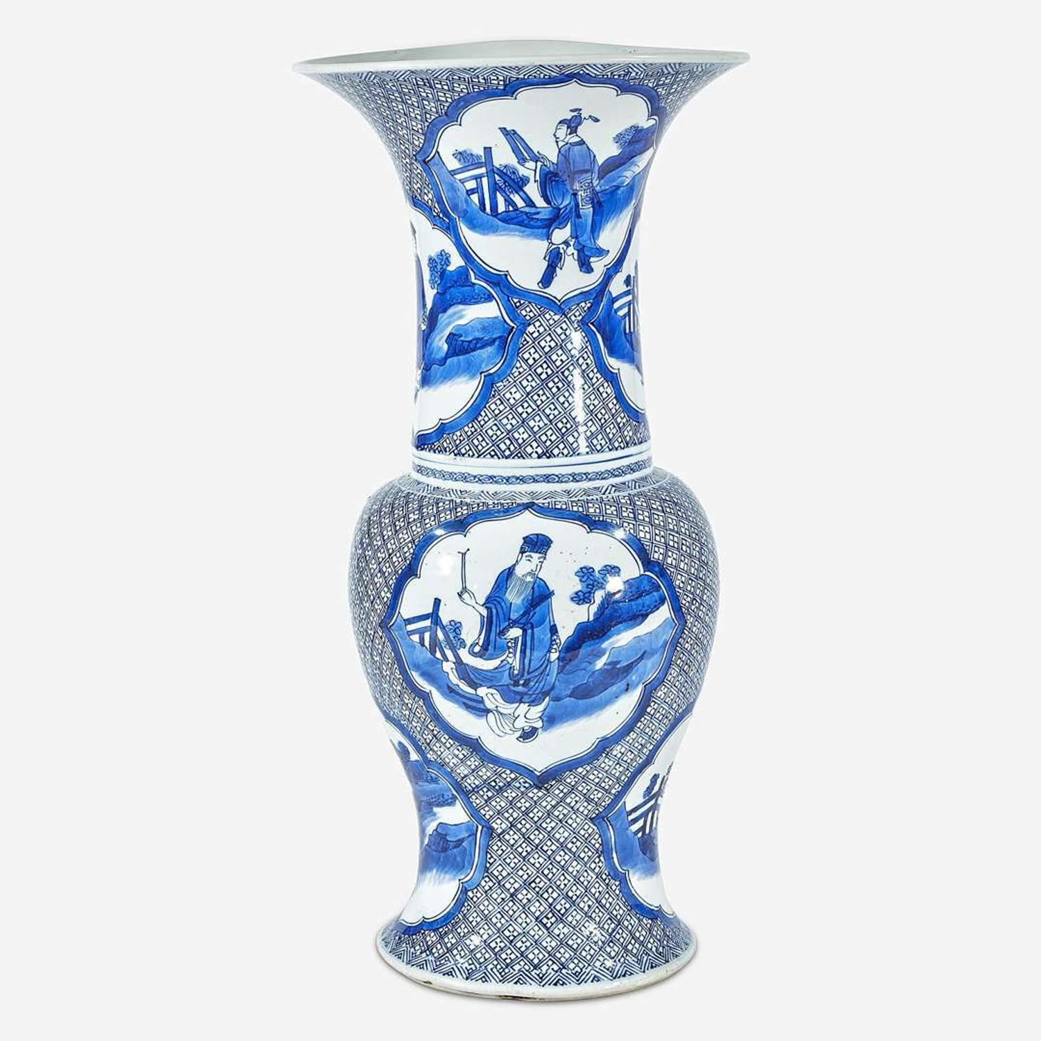 A Chinese blue and white porcelain "Phoenix-tail" "Eight Daoist Immortals" vase Kangxi period