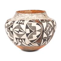 Acoma Polychrome Pottery Jar