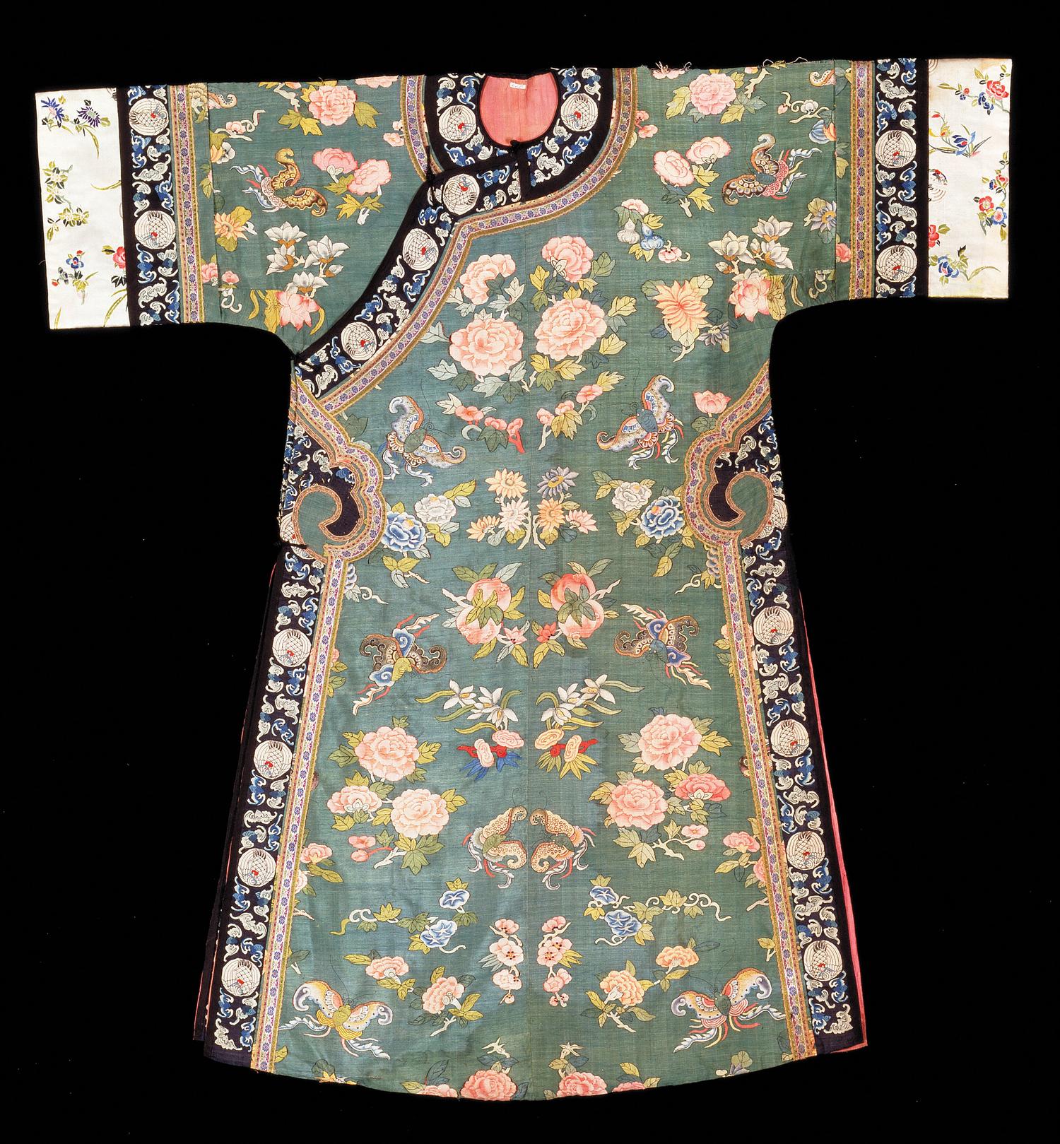 A Jade Green Ground Kesi Silk Lady's Robe, Cheongsam