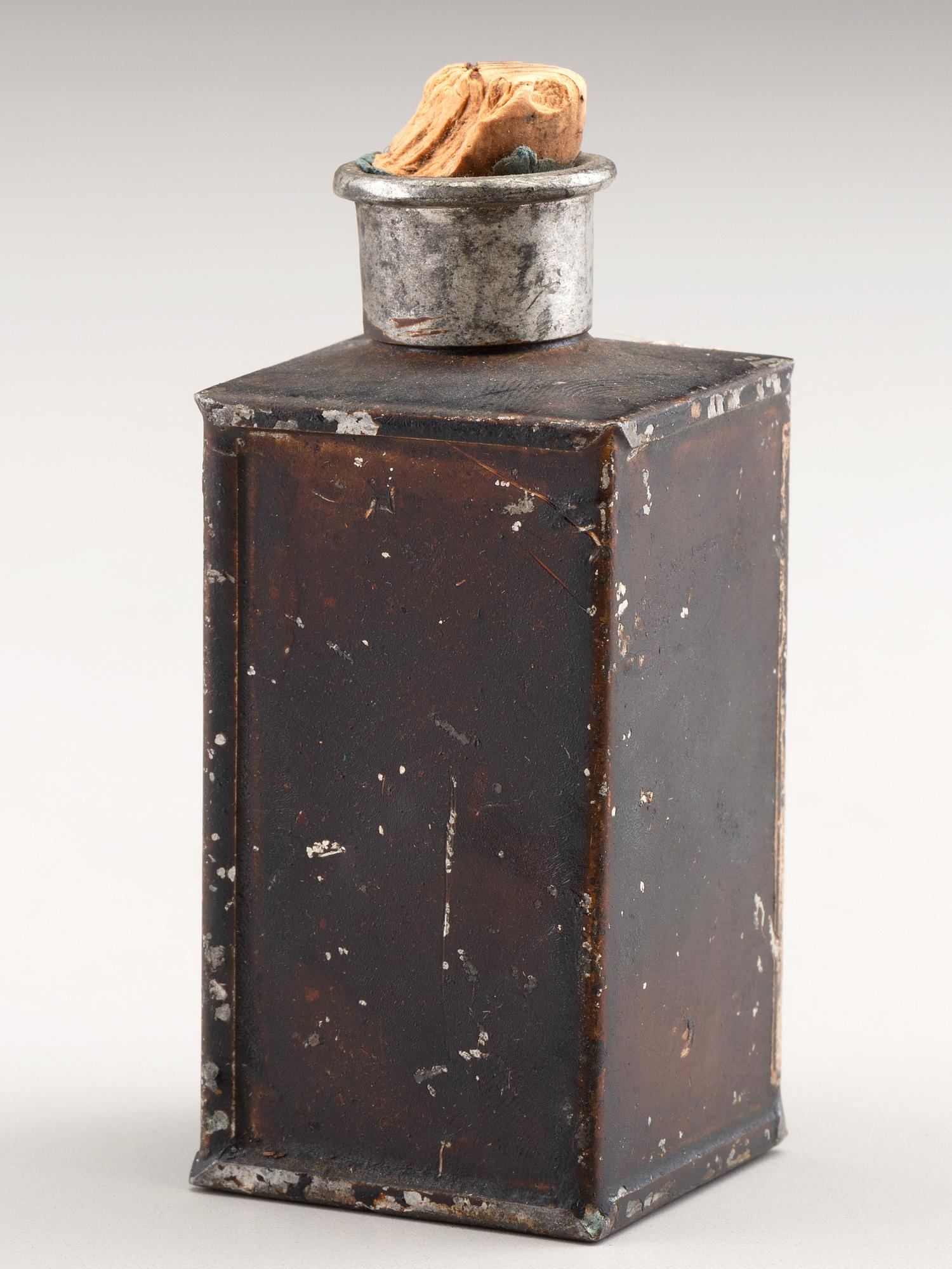 [CIVIL WAR -- MEDICINE]. Government issued quinine tin.