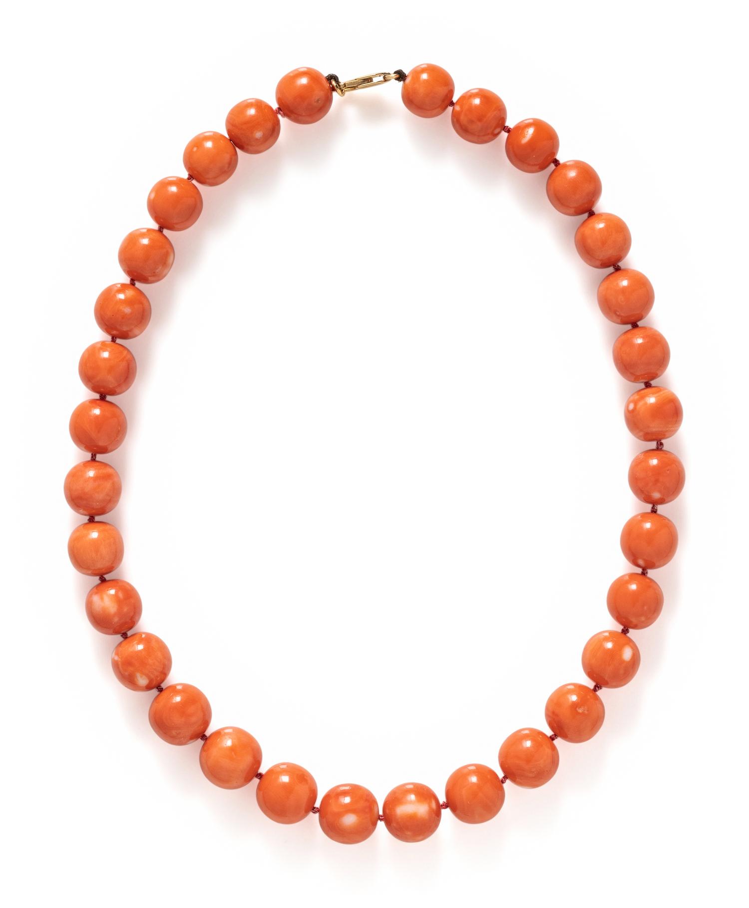 YELLOW GOLD AND CORAL BEAD SUITE
