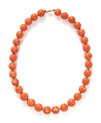 YELLOW GOLD AND CORAL BEAD SUITE