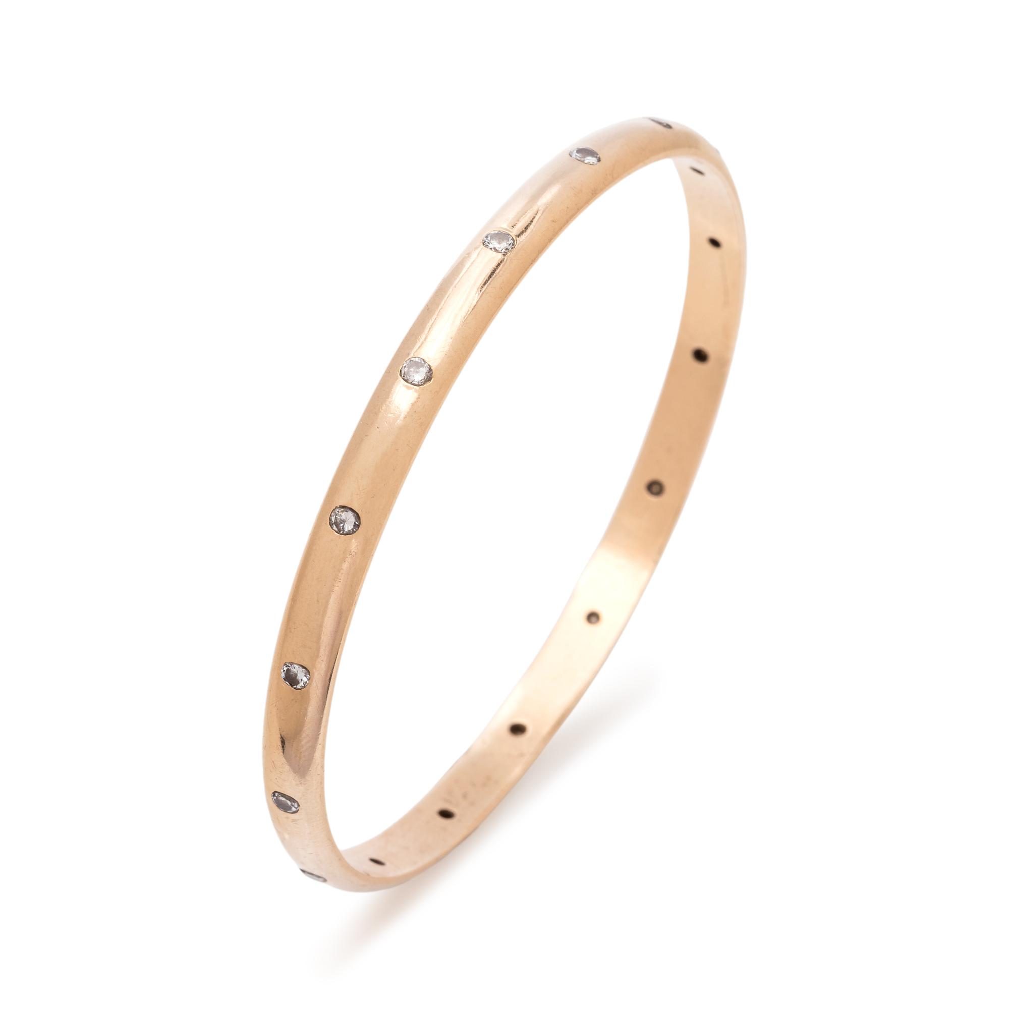 YELLOW GOLD AND DIAMOND BANGLE BRACELET
