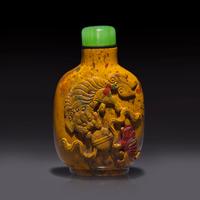 A Chinese Carved Jasper Snuff Bottle, Qing Dynasty, 19th Century — 清晚期 羊肝瑪瑙巧雕鼻煙壺
