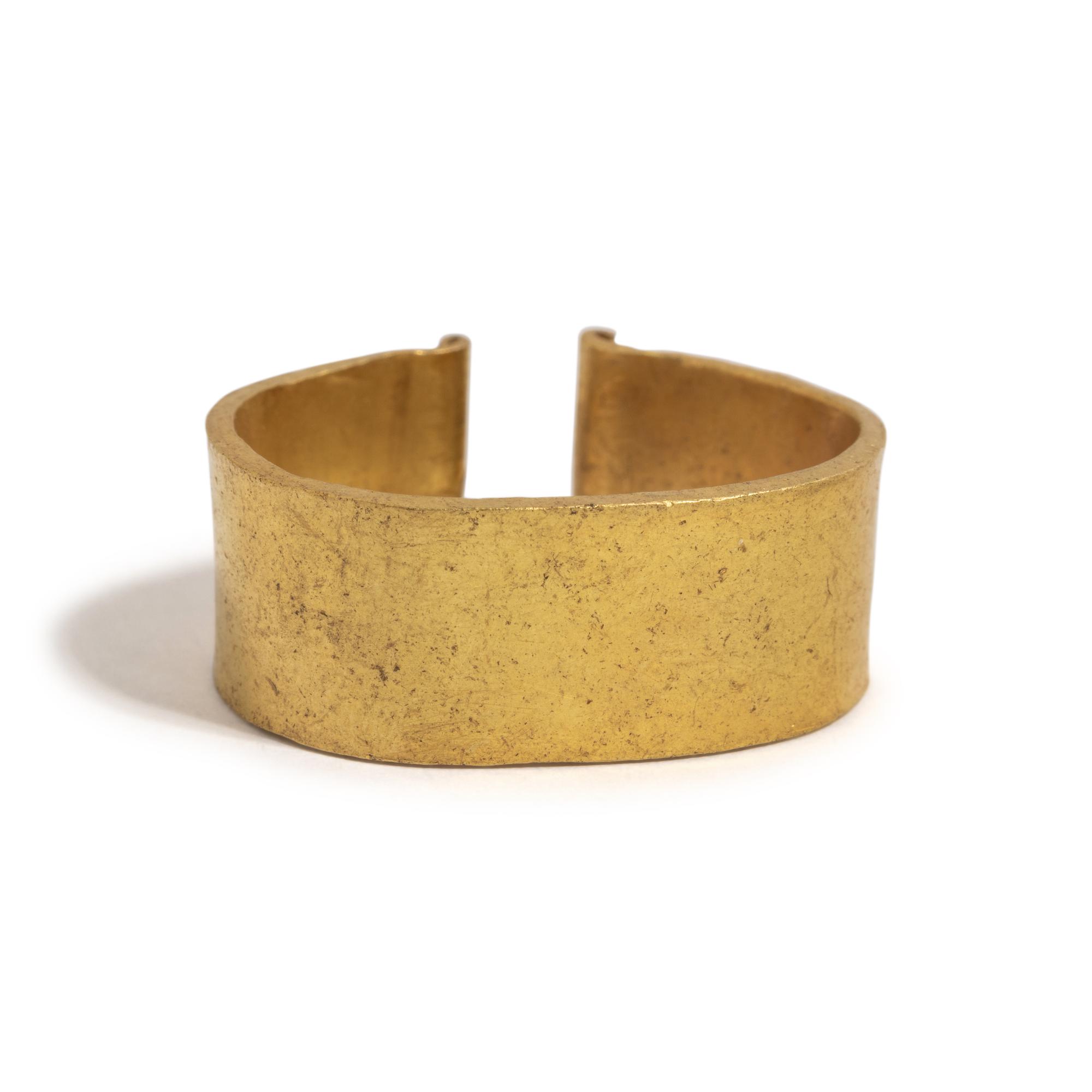 A Roman Style Gold Finger Ring