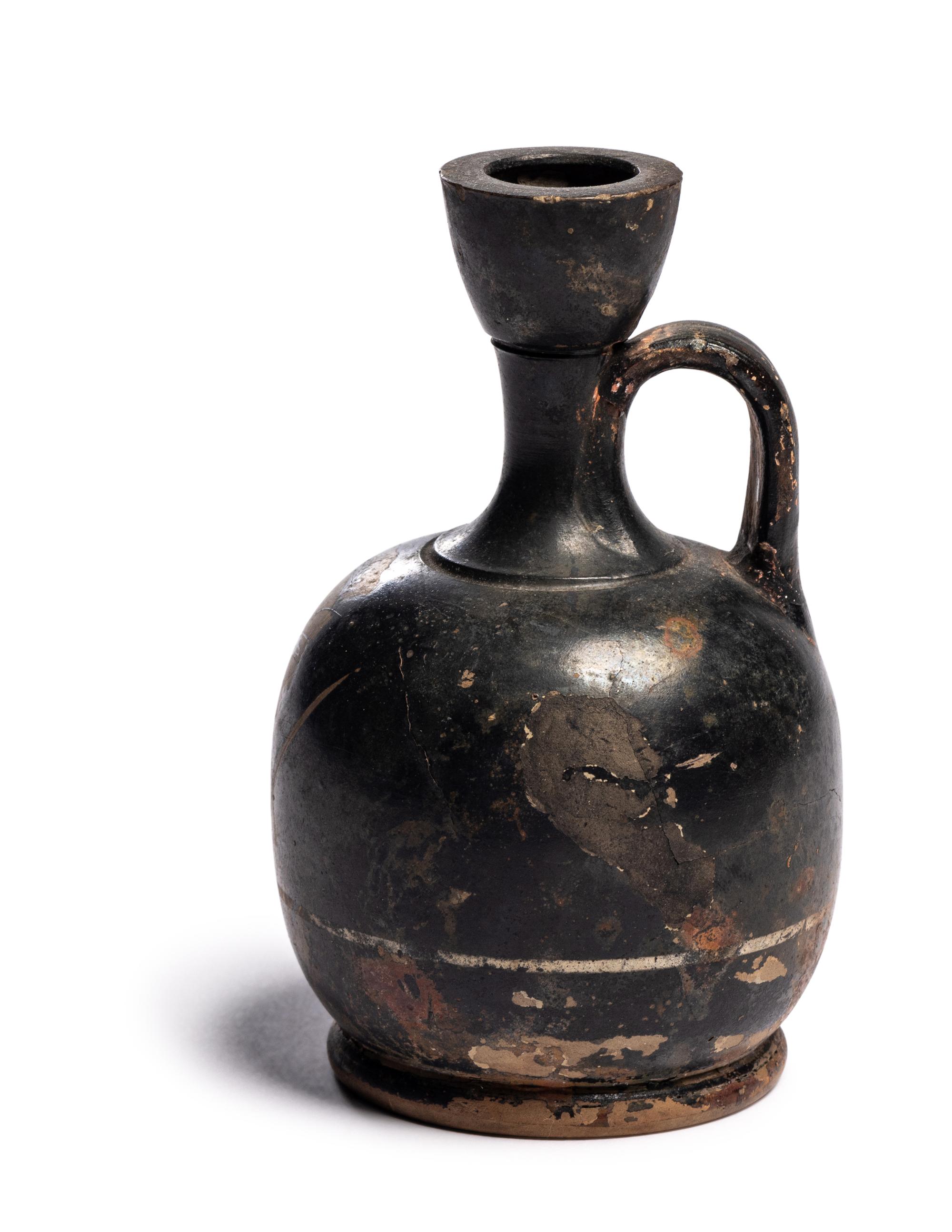 An Attic Red‑Figured Squat Lekythos