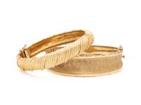 COLLECTION OF YELLOW GOLD BANGLE BRACELETS