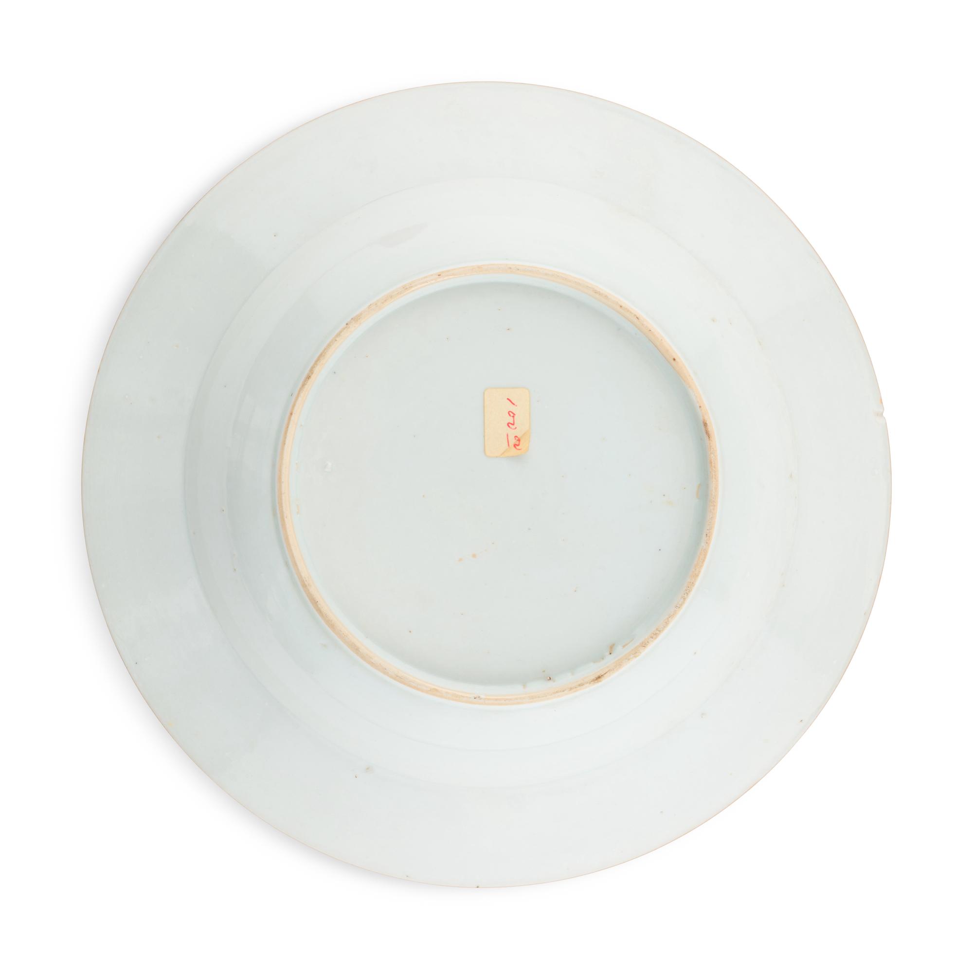 A Chinese Export Porcelain Plate