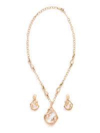 GABRIEL & CO., YELLOW GOLD AND DIAMOND SET