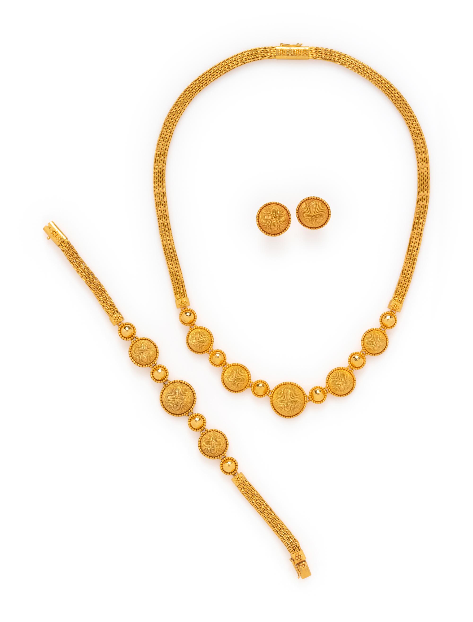 HIGH KARAT GOLD SET