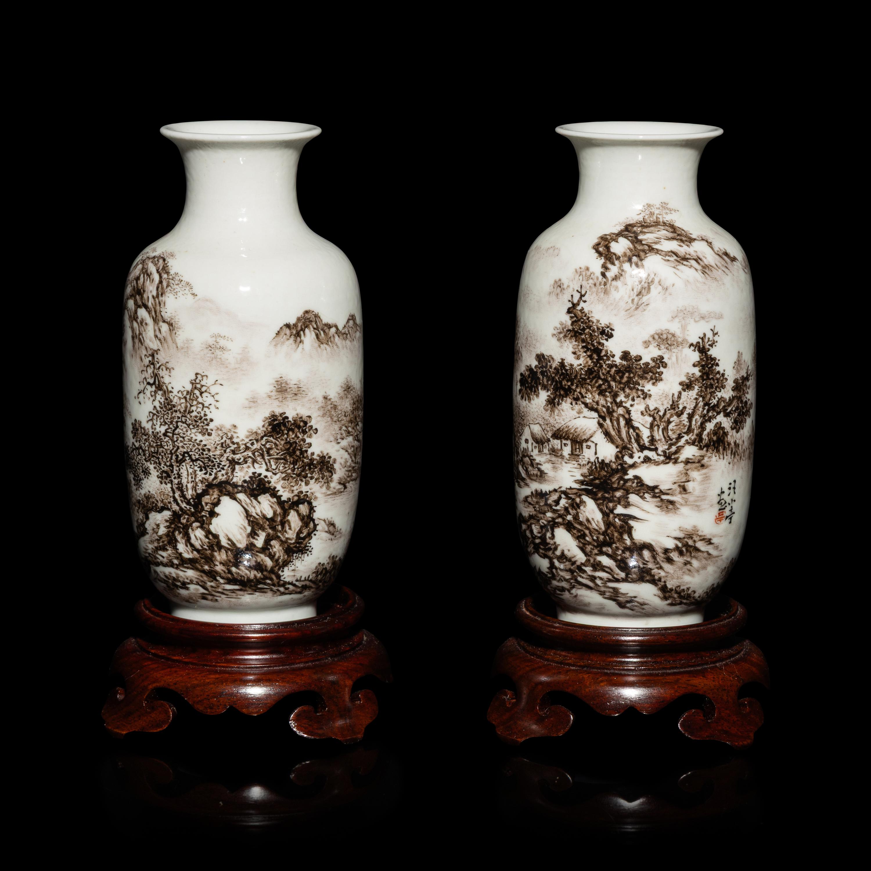 A Pair of Small Chinese Grisaille Decorated 'Landscape' Porcelain Vases, Early-Mid 20th Century — 近代 墨彩山水圖燈籠瓶一對 帶木座