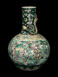A Large Famille Verte Porcelain Reticulated Vase, Tianqiuping