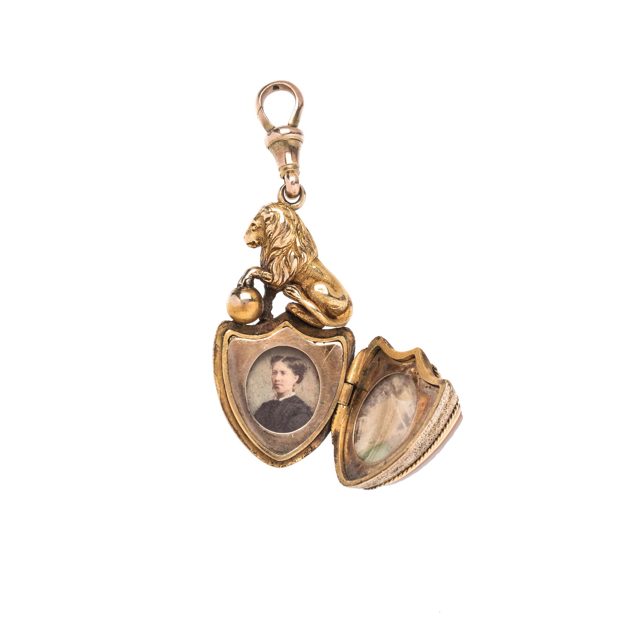 COLLECTION OF VICTORIAN HARDSTONE JEWELRY