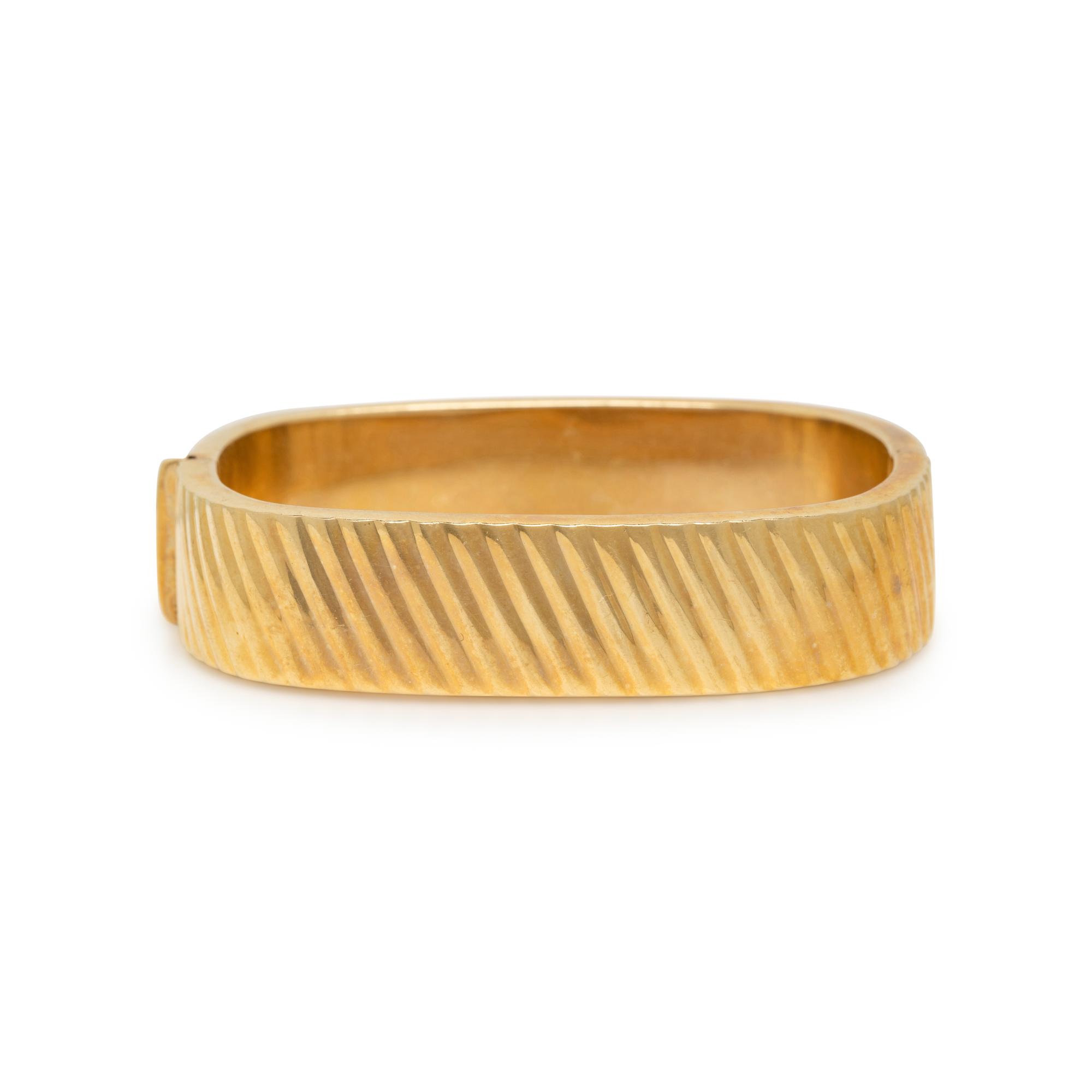 YELLOW GOLD BANGLE BRACELET