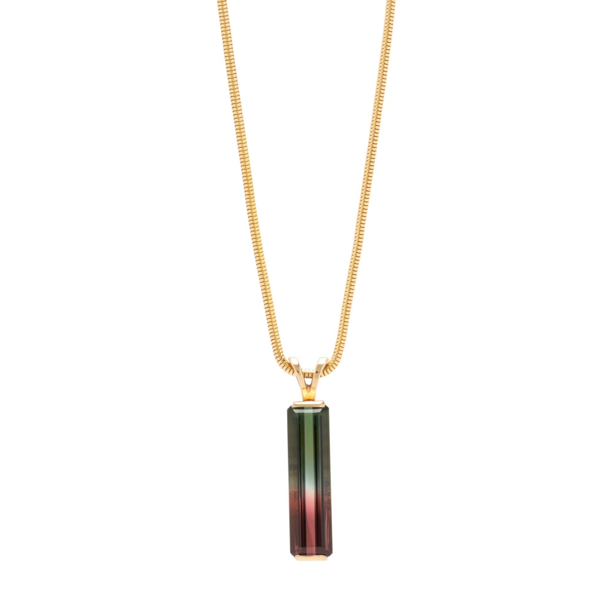 WATERMELON TOURMALINE AND YELLOW GOLD PENDANT/NECKLACE